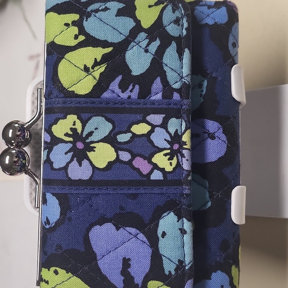 Vera Bradley Kiss Lock Wallet - Picture 1 of 13